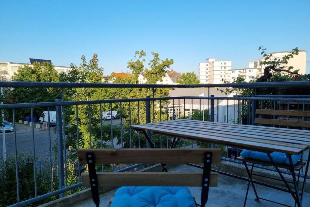 Neu Whng. Zentrum Ruhig Best Place Netflix Garage Giessen Exterior photo